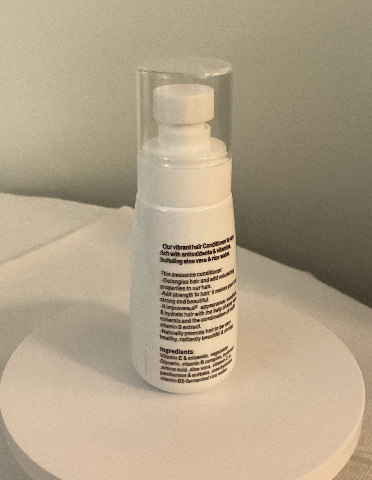Vibrant leave in Conditioner
